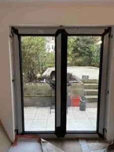 Large glazed corner window in Sint-Stevens-Woluwé — Pulsar Windows